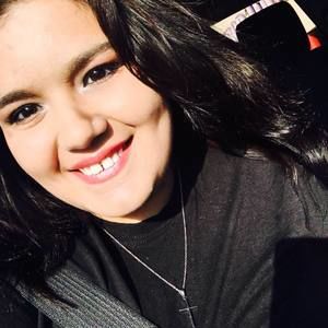 Meet your Posher, Antonia